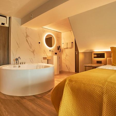 Hotel เฮาเคอวีน ภายนอก รูปภาพ
